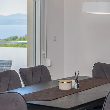 Casa Moderna - New Spacious Apartman
