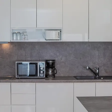 Casa Moderna - New Spacious Apartman