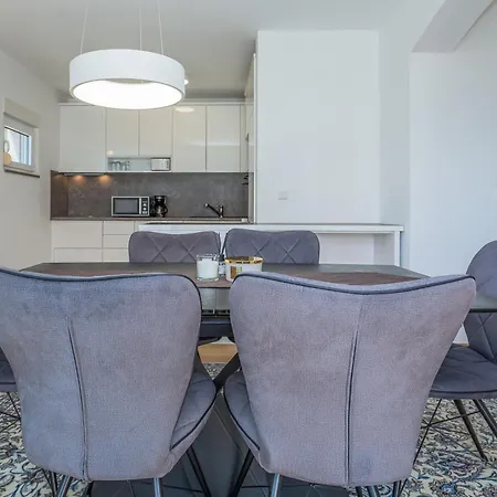 Casa Moderna - New Spacious