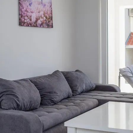 Casa Moderna - New Spacious Apartman *
