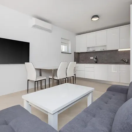 Casa Moderna - New Spacious *